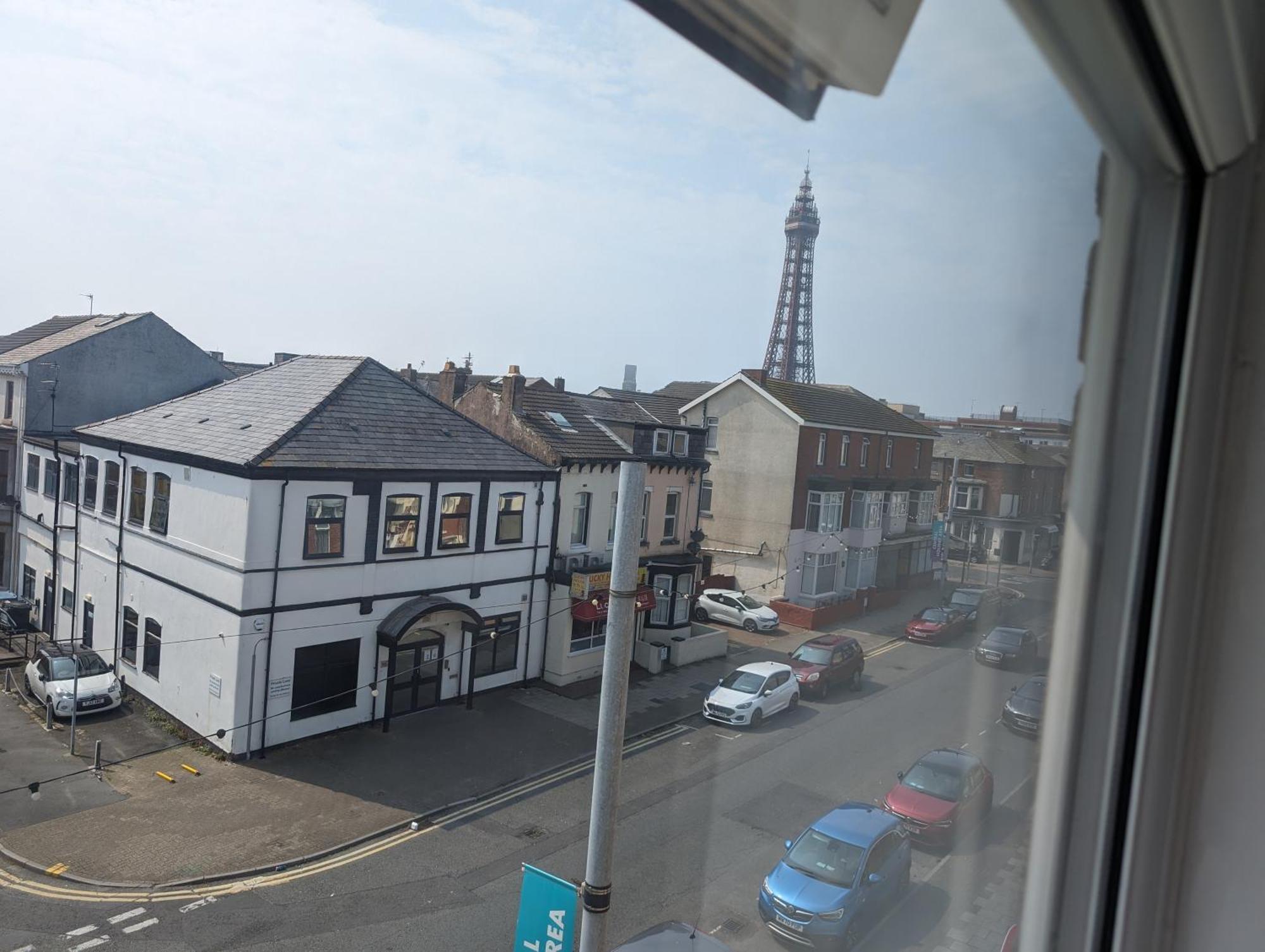 Bed and breakfast Wonky Towers *